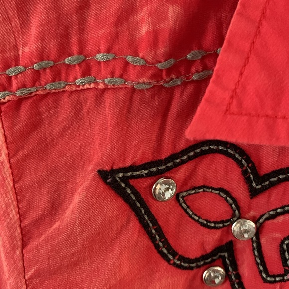 Roar Vintage Ellie faded red long sleeve western shirt with black braid trim - Picture 3 of 11